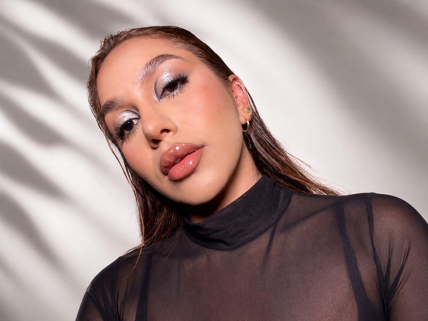 Look luminoso de maquillaje profesional